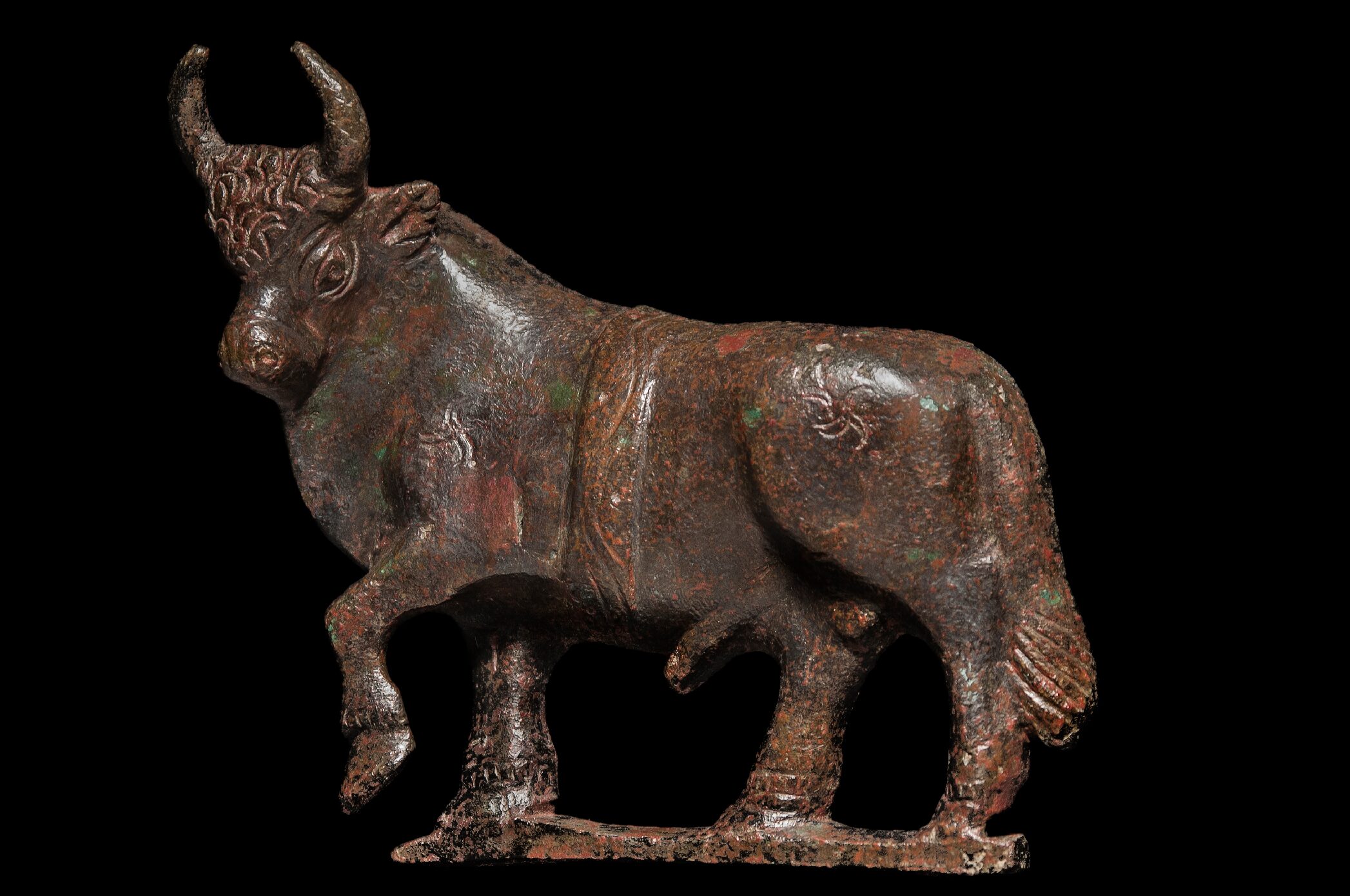 Bronze Imperial Roman Bull Stomping Hoof - Image 4